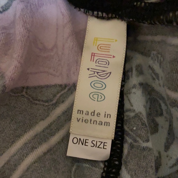 LuLaroe leggings. one size. - Picture 2 of 2